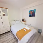 Modern 3 Bedroom Apartments - London Docklands